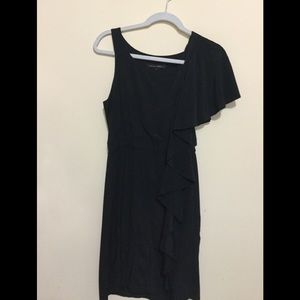 One-shoulder black cocktail dress